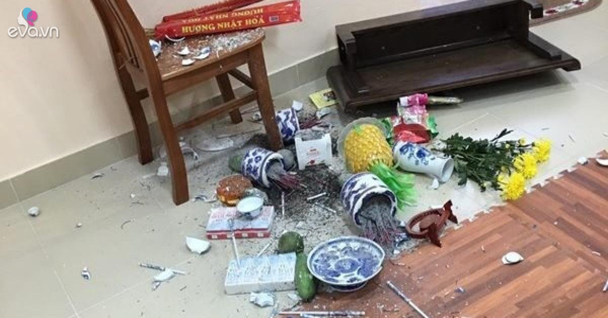 Trên bàn thờ bỗng nhiên có 5 điều lạ này là điềm không may, nên cẩn trọng