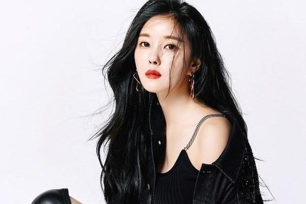 Tình sử 'nữ thần' T-ara trước khi rơi vào lưới tình Hwang Ui Jo Tình sử 'nữ thần' T-ara trước khi rơi vào lưới tình Hwang Ui Jo