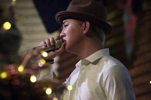 Yêu 'bé' 16 tuổi, Hoài Lâm thay đổi diện mạo mới coóng chuẩn GenZ Yêu 'bé' 16 tuổi, Hoài Lâm thay đổi diện mạo mới coóng chuẩn GenZ