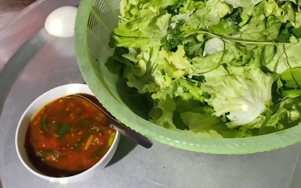 Có một món ăn được coi là đặc trưng của ẩm thực mùa đông, chẳng cần "xôi thịt" vẫn khiến khối người mê mẩn Có một món ăn được coi là đặc trưng của ẩm thực mùa đông, chẳng cần "xôi thịt" vẫn khiến khối người mê mẩn