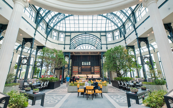 Bắt trọn khoảnh khắc ánh sáng hội tụ giữa vườn xanh tại Garden Palace Bắt trọn khoảnh khắc ánh sáng hội tụ giữa vườn xanh tại Garden Palace