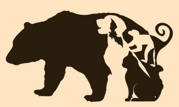 Có mấy con vật trong tranh?