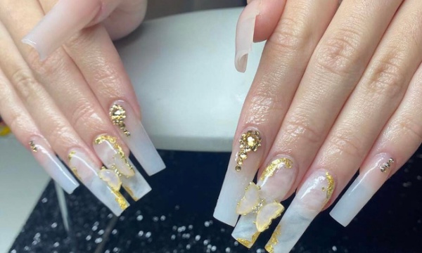 Cô nàng khoe bộ nail 2 triệu, bị chê xấu và bỏ tiền n.gu thì đáp trả lại 1 câu cực đanh thép Cô nàng khoe bộ nail 2 triệu, bị chê xấu và bỏ tiền n.gu thì đáp trả lại 1 câu cực đanh thép