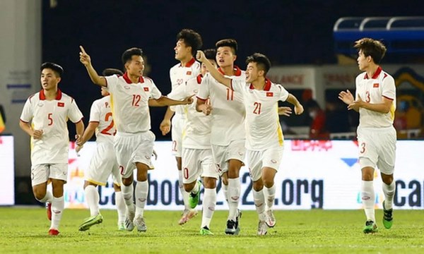 CĐV Trung Quốc: “Tiền thưởng của U23 Việt Nam không đủ để cầu thủ TQ ăn bữa hải sâm” CĐV Trung Quốc: “Tiền thưởng của U23 Việt Nam không đủ để cầu thủ TQ ăn bữa hải sâm”
