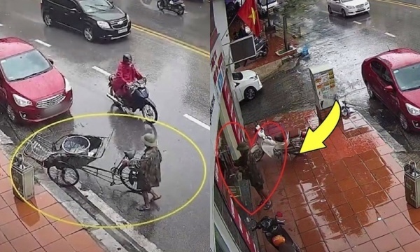 Vội vàng chở hàng dưới trời mưa, chú xích lô vô tình va vào xe ô tô Vội vàng chở hàng dưới trời mưa, chú xích lô vô tình va vào xe ô tô